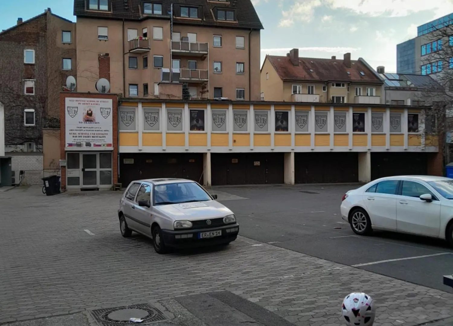 Moving Inn - Retro Uebernachten Im Wohnwagen, Guenstig & Zentral Nuremberg 0*,  Germany