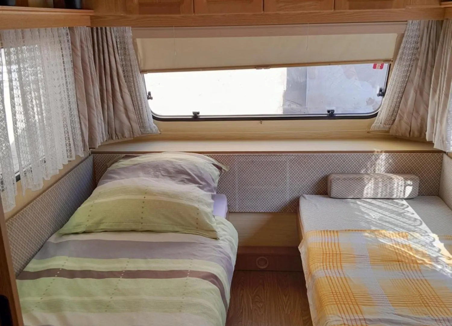 Campsite Moving Inn - Retro Uebernachten Im Wohnwagen, Guenstig & Zentral Nuremberg