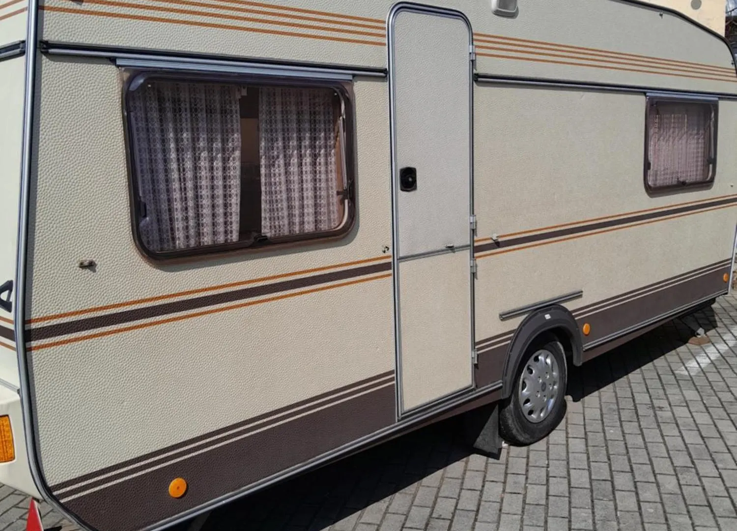 Moving Inn - Retro Uebernachten Im Wohnwagen, Guenstig & Zentral Nuremberg